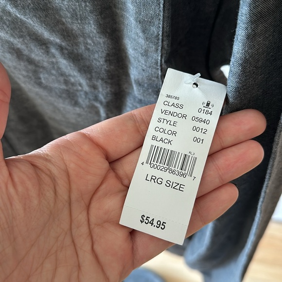 Volcom men’s casual shirt color dark gray. Brand new. - Picture 3 of 4